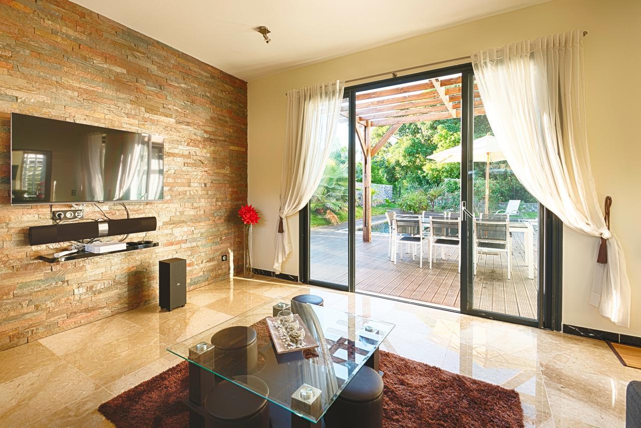 Villa Isis A L Entre-Deux Avec Piscine Pour 7 Personnes Entre Deux Ngoại thất bức ảnh